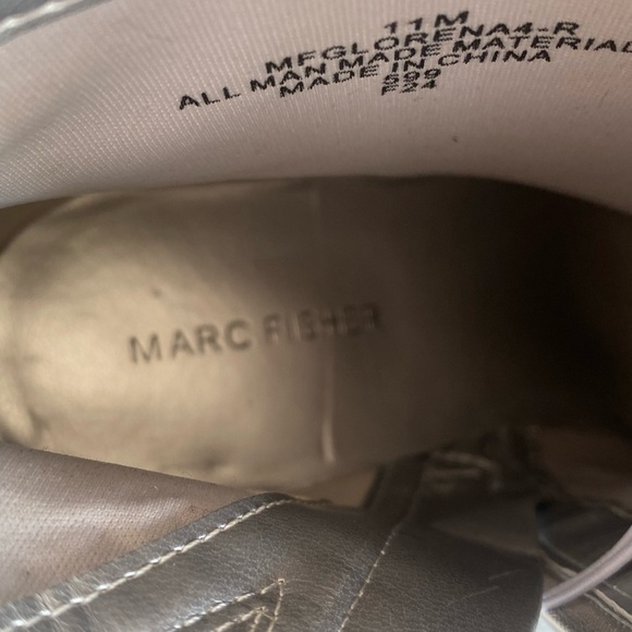 Marc Fisher Silver Metallic Mid Shaft Point Toe Heeled Boots Women’s 11 NWT - Picture 8 of 9